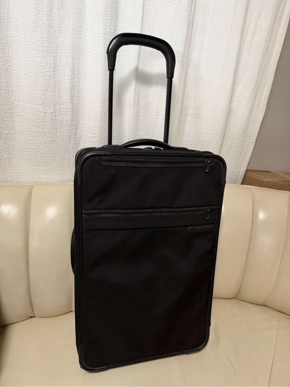 Briggs & Riley Black Upright Carry-On with Telescoping Handle